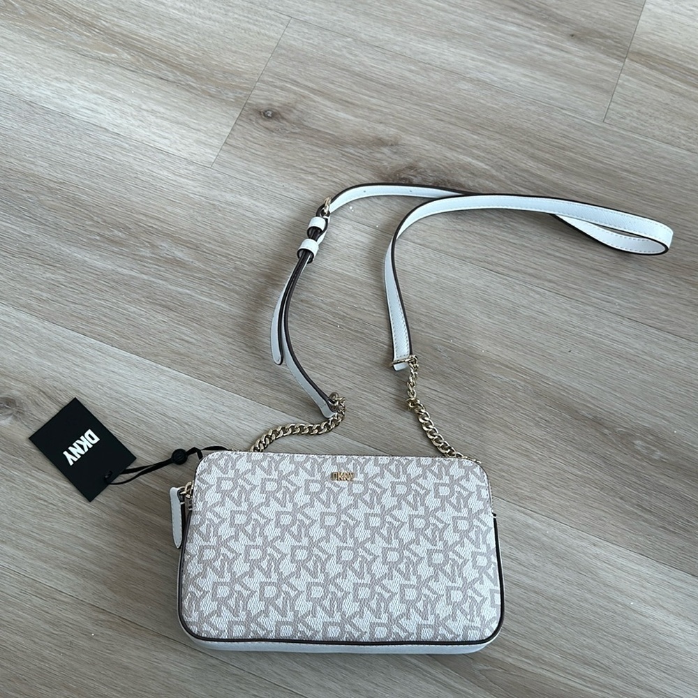NWT DKNY Veronica Double Zip Crossbody Bag Purse Retails $148